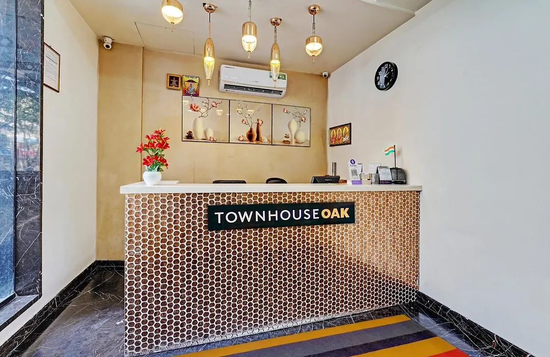 Super Townhouse Oak Clove Boutique Hotel Rajaji Nagar Near Lulu Mall Bengaluru-1