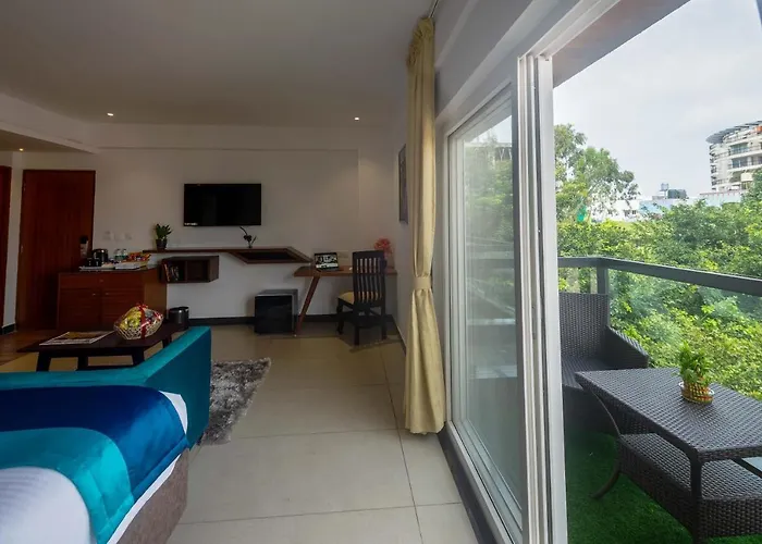 Royal Ace BoutiqueBoutique Hotel